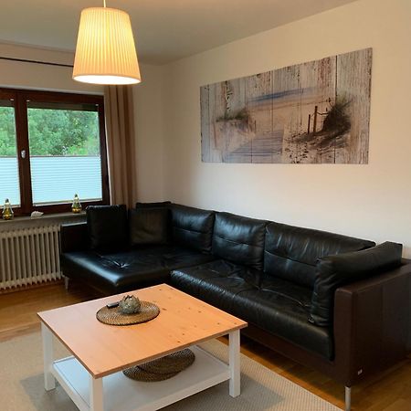 Ferienwohnung Mit Balkon Und Eingezaeunten Garten 奥利希 外观 照片